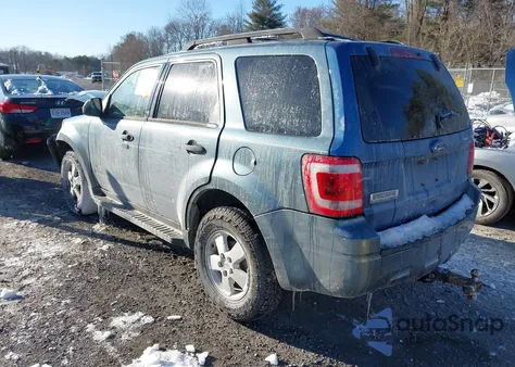 2012 Ford Escape Xlt z USA, uszkodzony, nr VIN 1FMCU9D78CKA73893